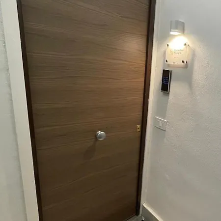 Cozzolino House's إيركولانو